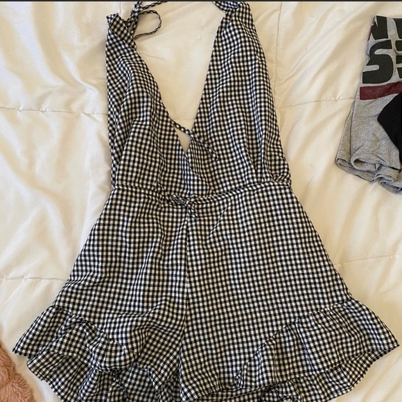 Princess Polly Dresses & Skirts - Gingham Romper